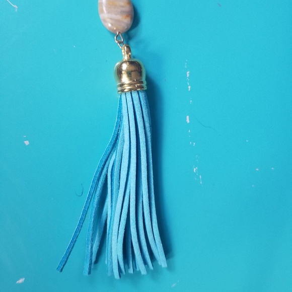Light blue leather tassel & stone necklace - Picture 4 of 4